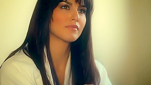 International Superstar Sunny Leone
